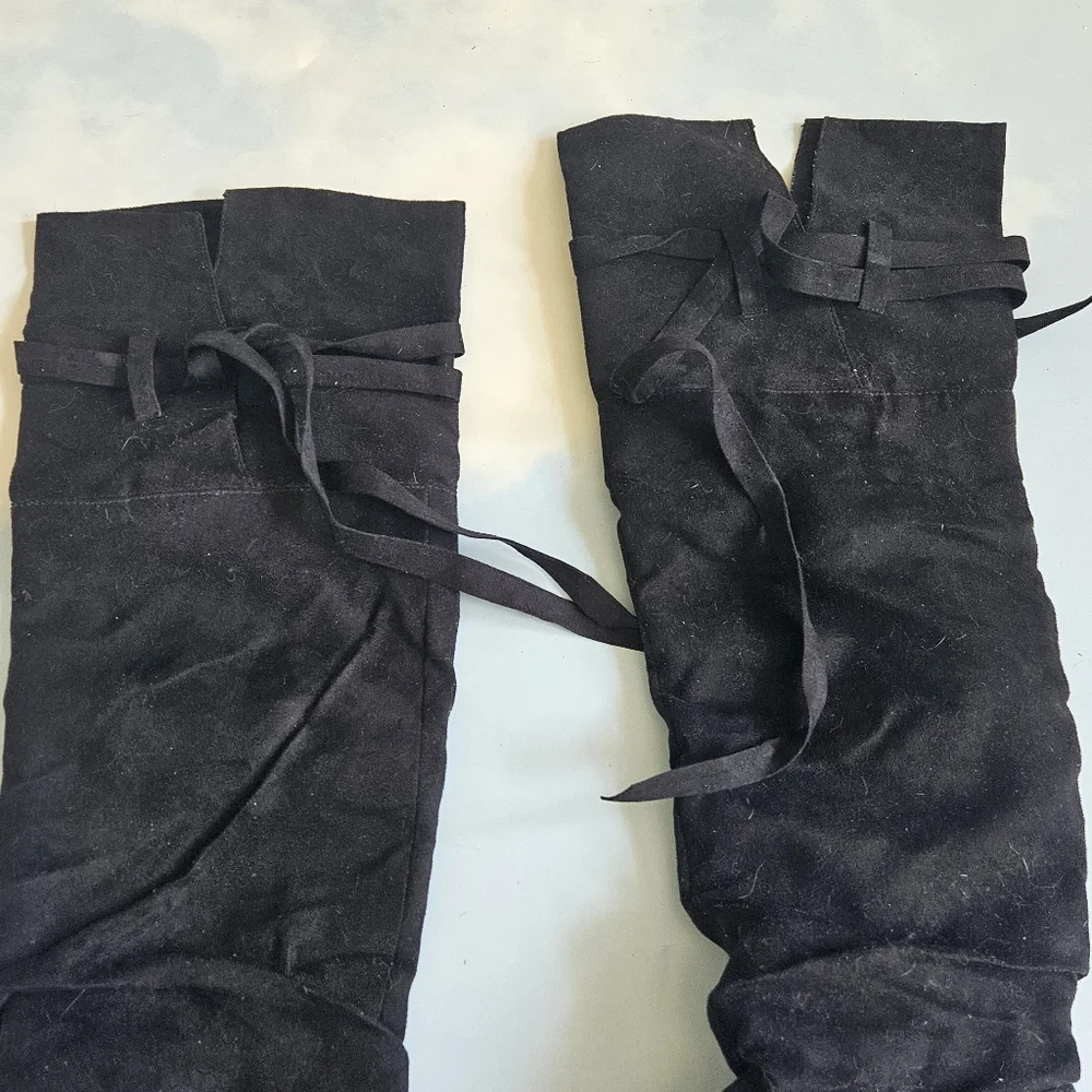 Classic Black Knee-High Boots Stylish Comfortable Knee Highs
